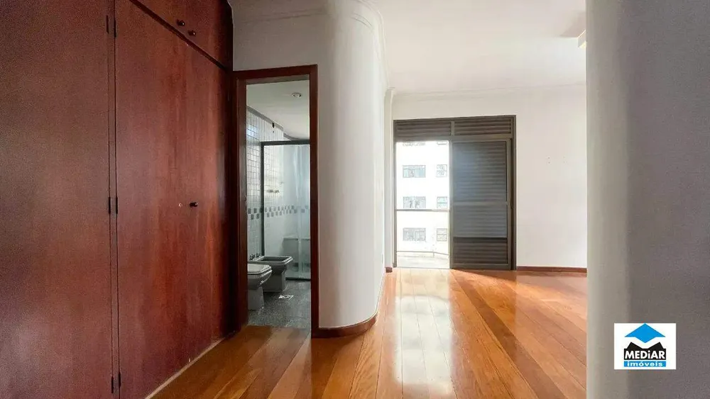 Apartamento, 4 quartos, 270 m² - Foto 3