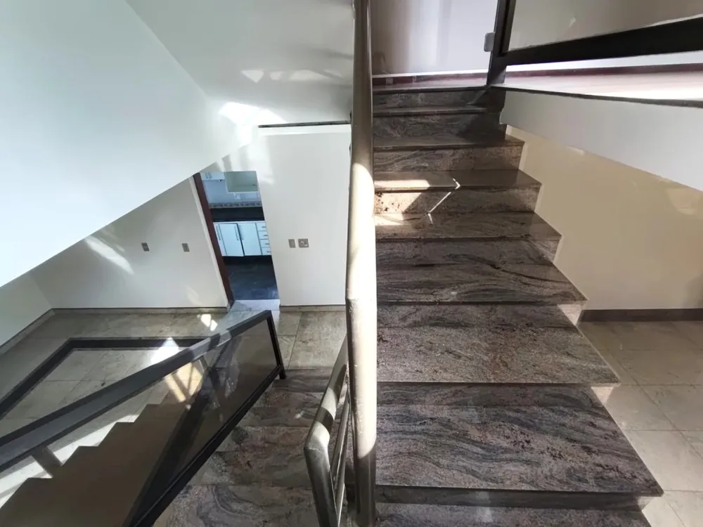 Casa, 5 quartos, 330 m² - Foto 11