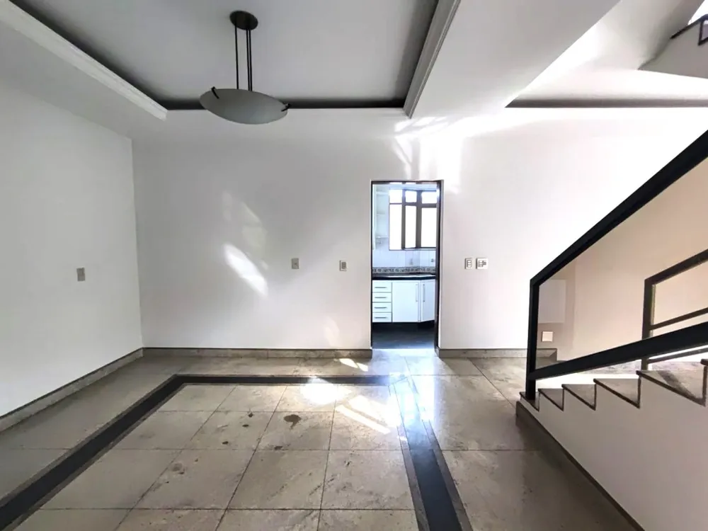 Casa, 5 quartos, 330 m² - Foto 4
