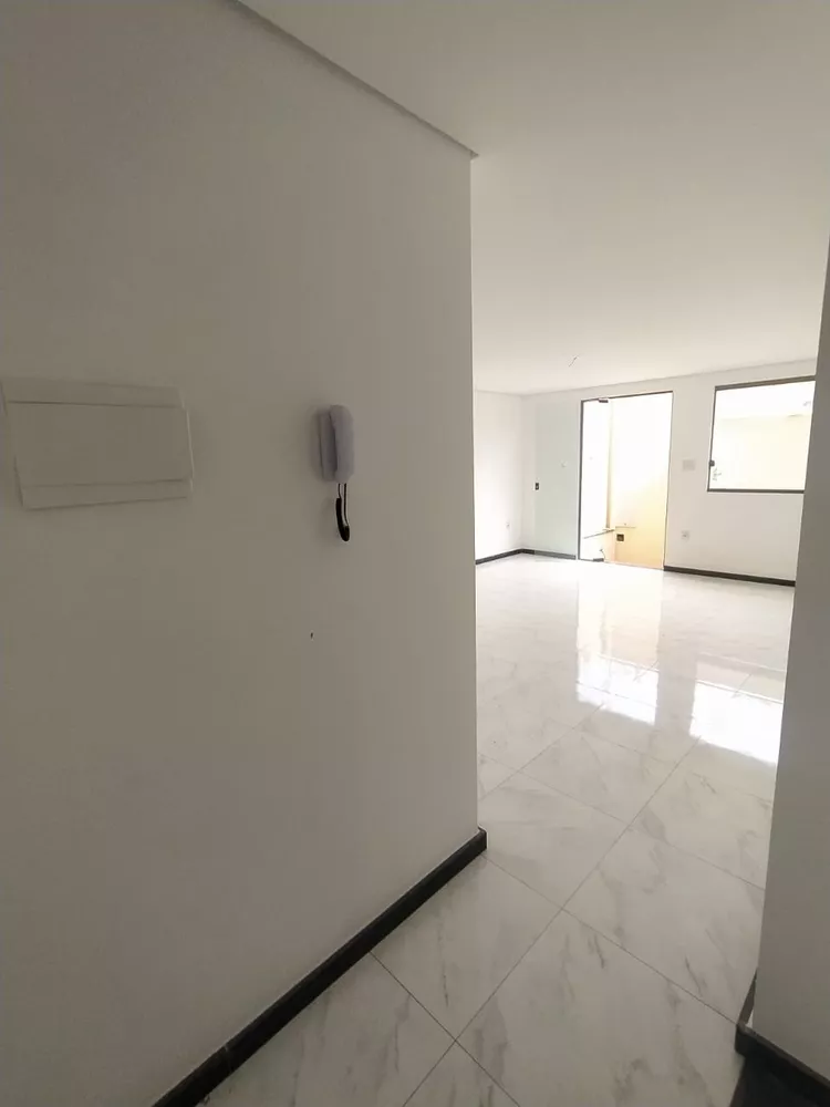 Casa à venda com 3 quartos, 120m² - Foto 13