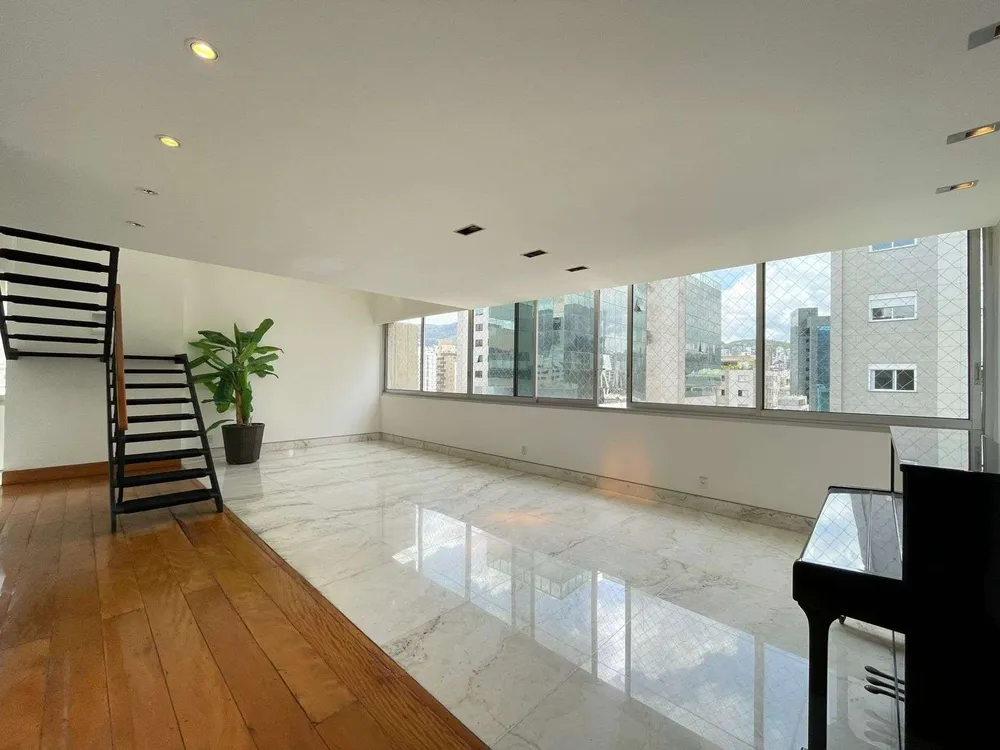 Cobertura, 4 quartos, 575 m² - Foto 2