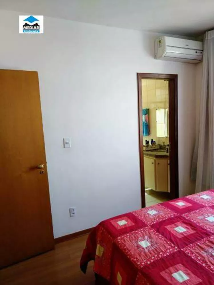 Apartamento à venda com 3 quartos, 117m² - Foto 12