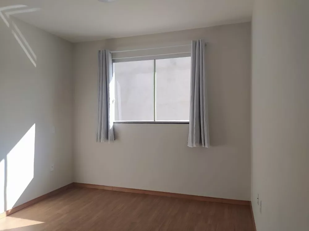 Casa à venda com 3 quartos, 130m² - Foto 13