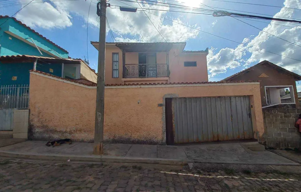 Casa, 3 quartos, 300 m² - Foto 1