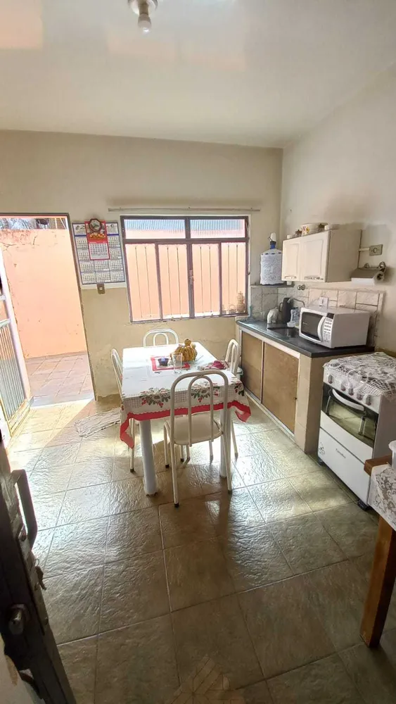 Casa, 3 quartos, 300 m² - Foto 8
