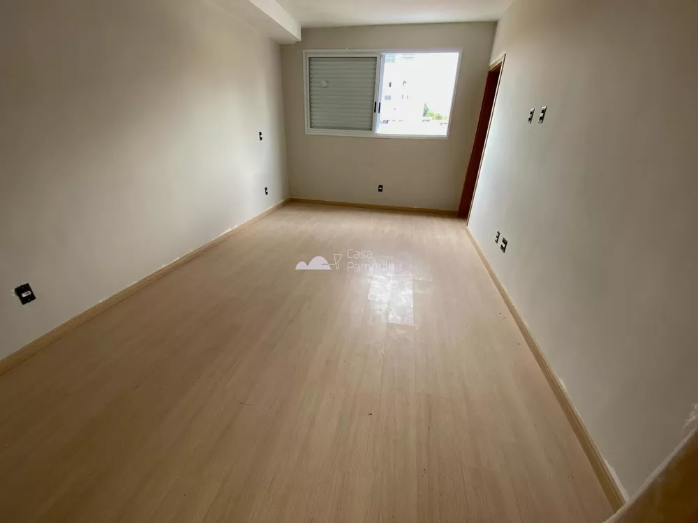 Apartamento à venda com 4 quartos, 250m² - Foto 7