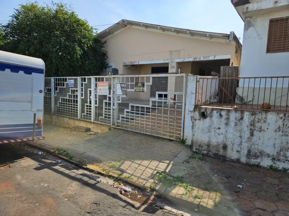 Casa, 3 quartos, 250 m² - Foto 1