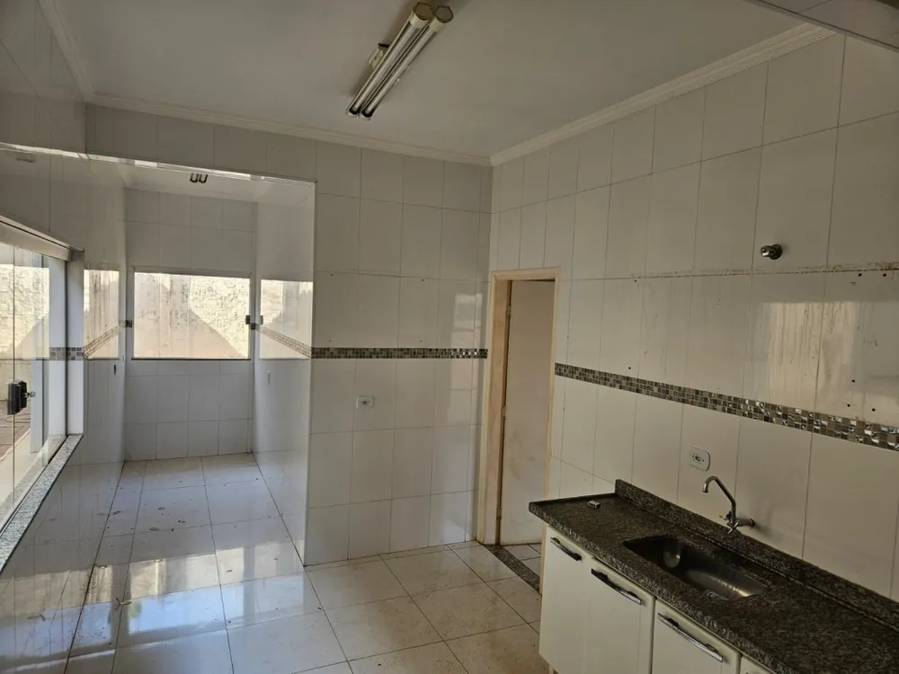 Casa, 3 quartos, 250 m² - Foto 6