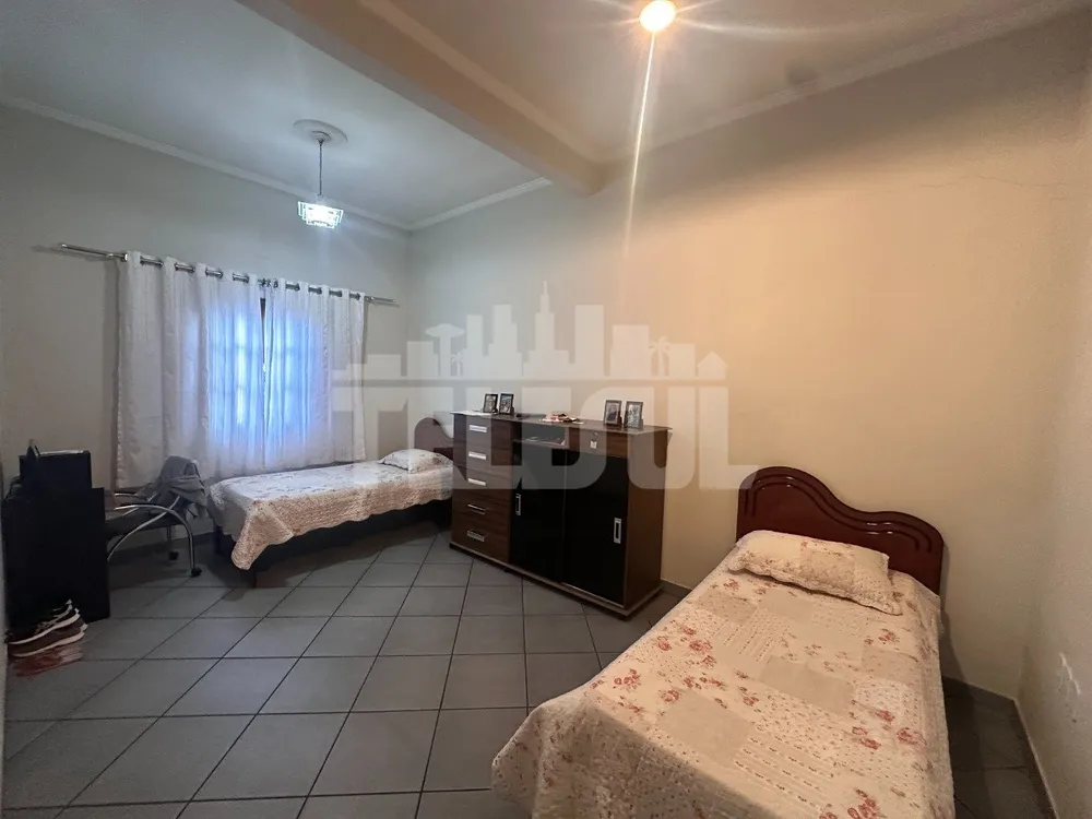 Casa, 6 quartos, 290 m² - Foto 4
