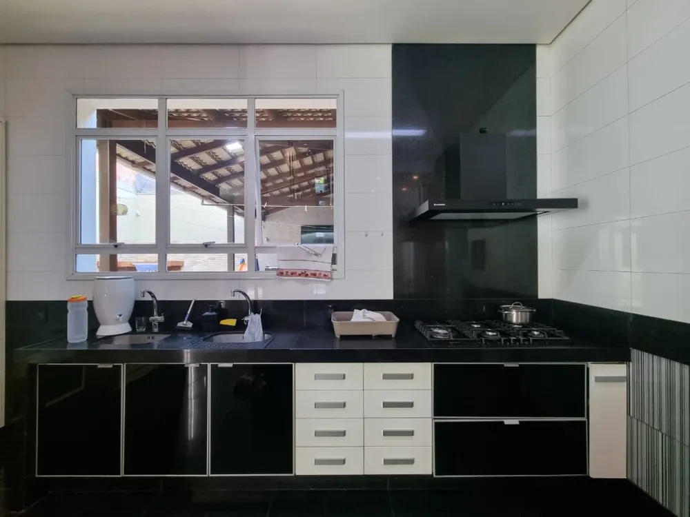 Casa, 3 quartos, 385 m² - Foto 10