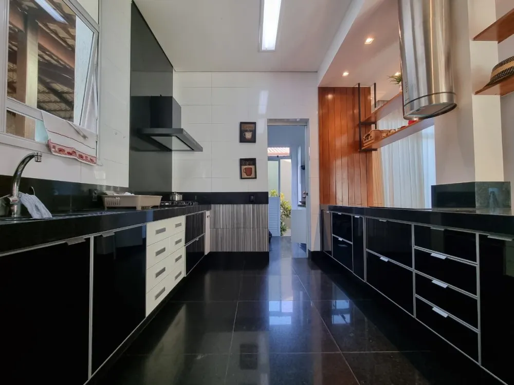 Casa, 3 quartos, 385 m² - Foto 12