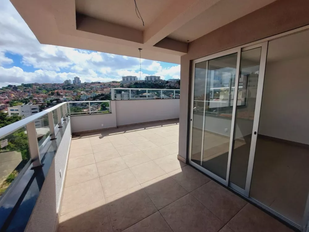 Cobertura à venda com 2 quartos, 360m² - Foto 2