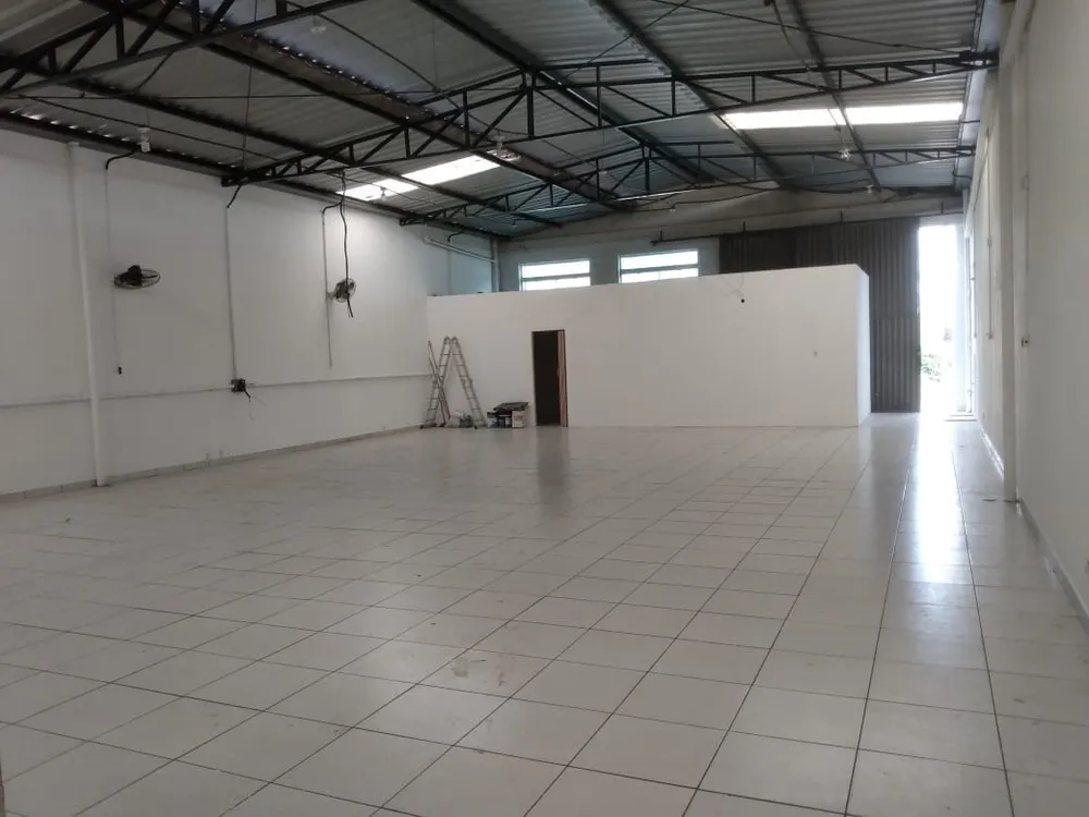 Depósito-Galpão, 330 m² - Foto 2