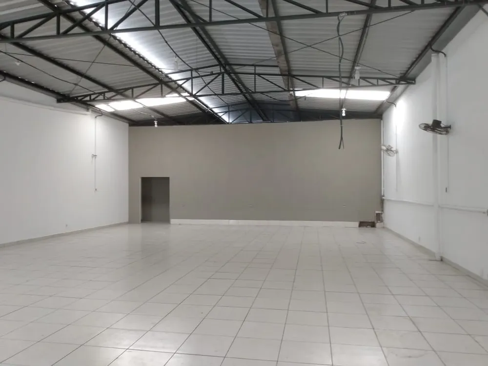 Depósito-Galpão, 330 m² - Foto 1