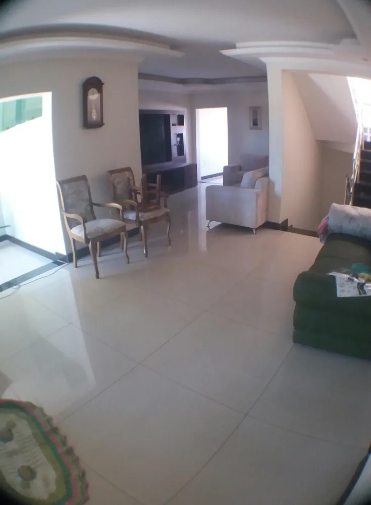 Casa, 4 quartos, 132 m² - Foto 2