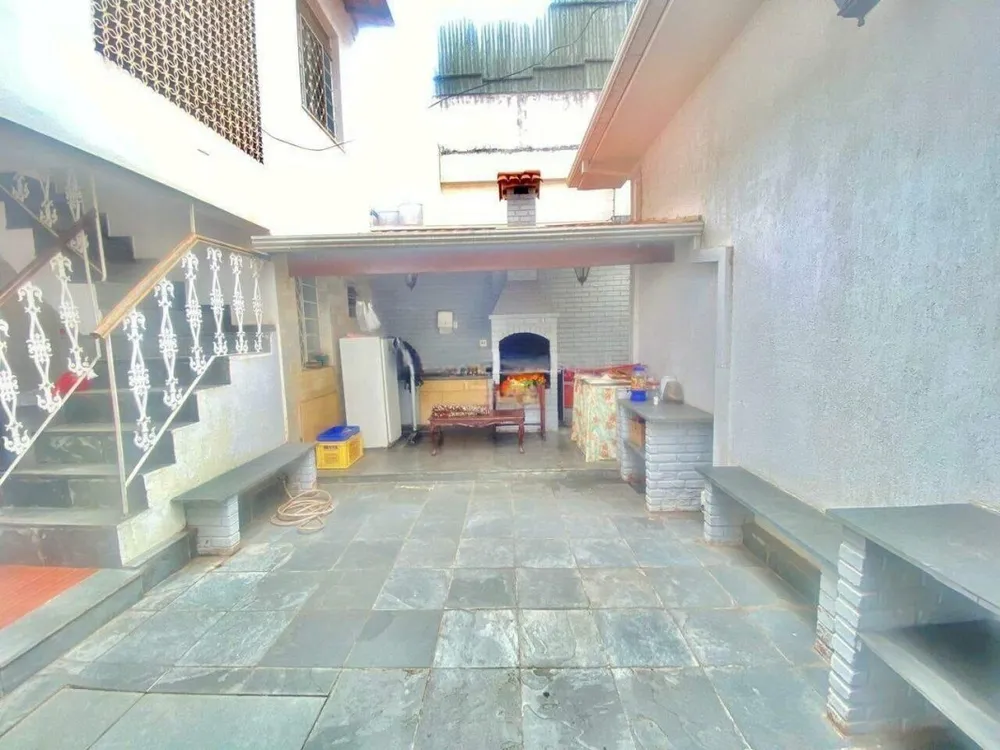 Casa, 4 quartos, 258 m² - Foto 11