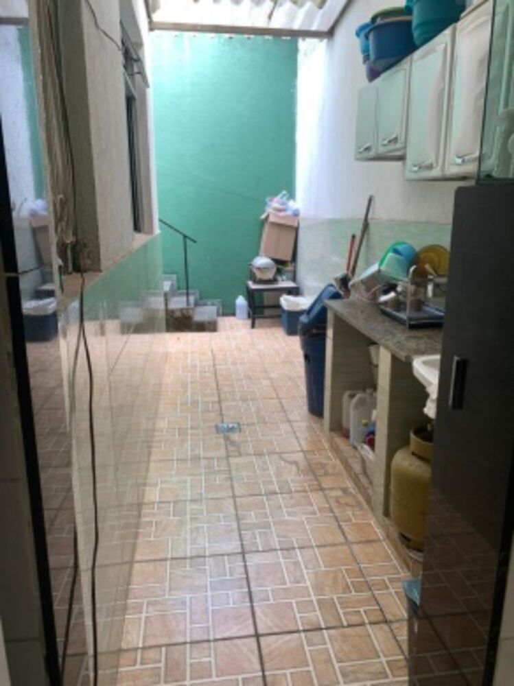 Casa à venda com 3 quartos, 210m² - Foto 14