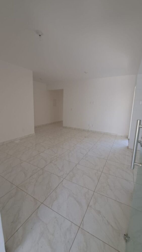 Casa à venda com 3 quartos, 110m² - Foto 1
