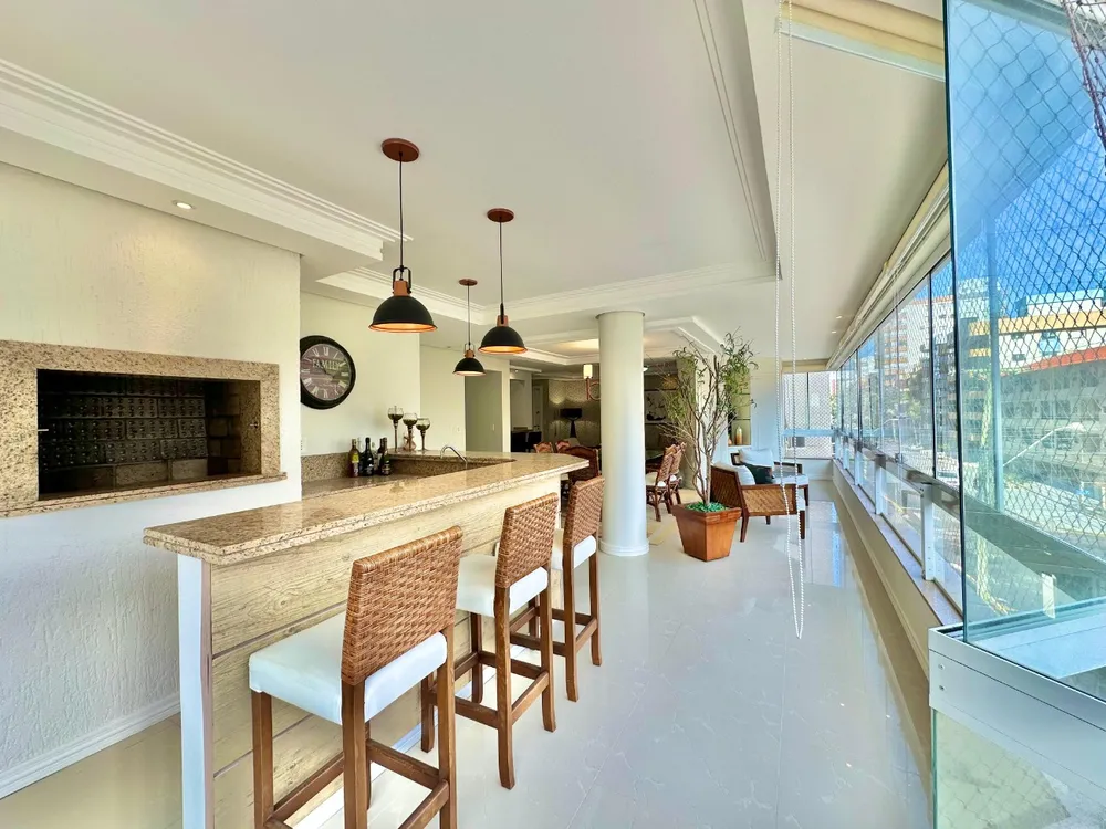 Apartamento, 3 quartos, 203 m² - Foto 2