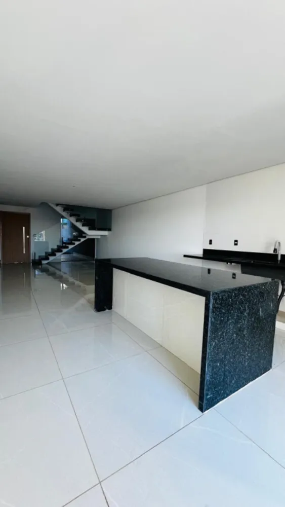 Casa, 3 quartos, 145 m² - Foto 2