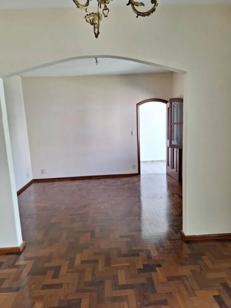 Casa, 4 quartos, 253 m² - Foto 3