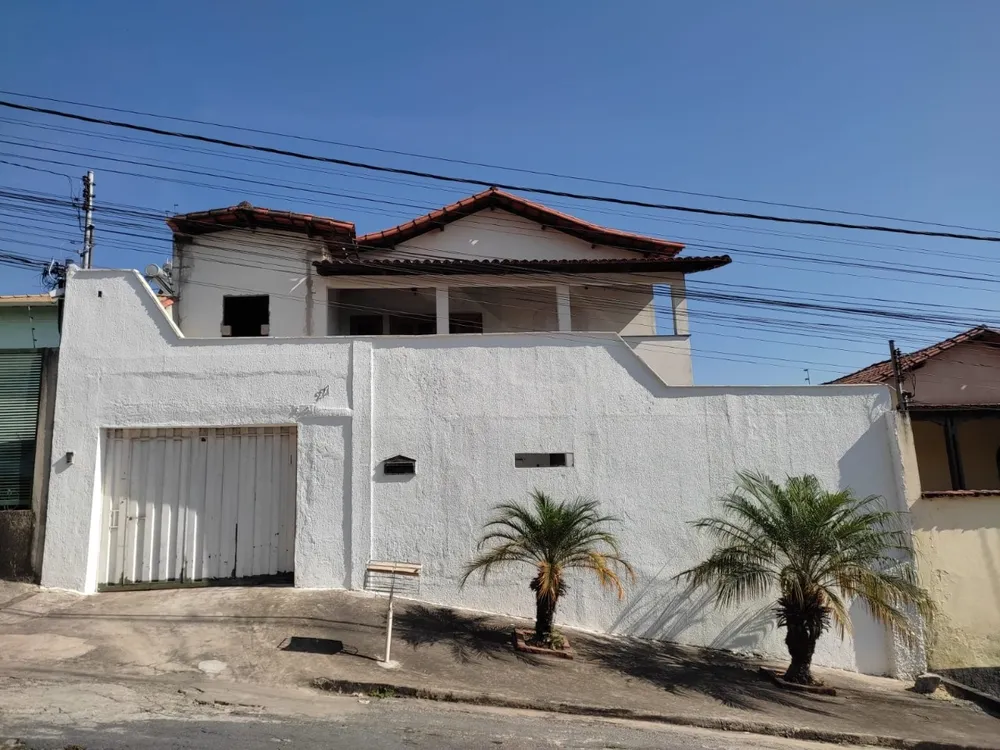 Casa, 4 quartos, 271 m² - Foto 1