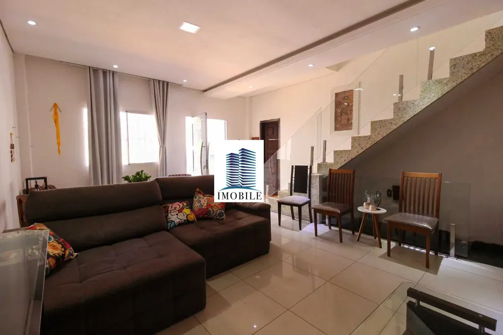 Casa, 6 quartos, 280 m² - Foto 1