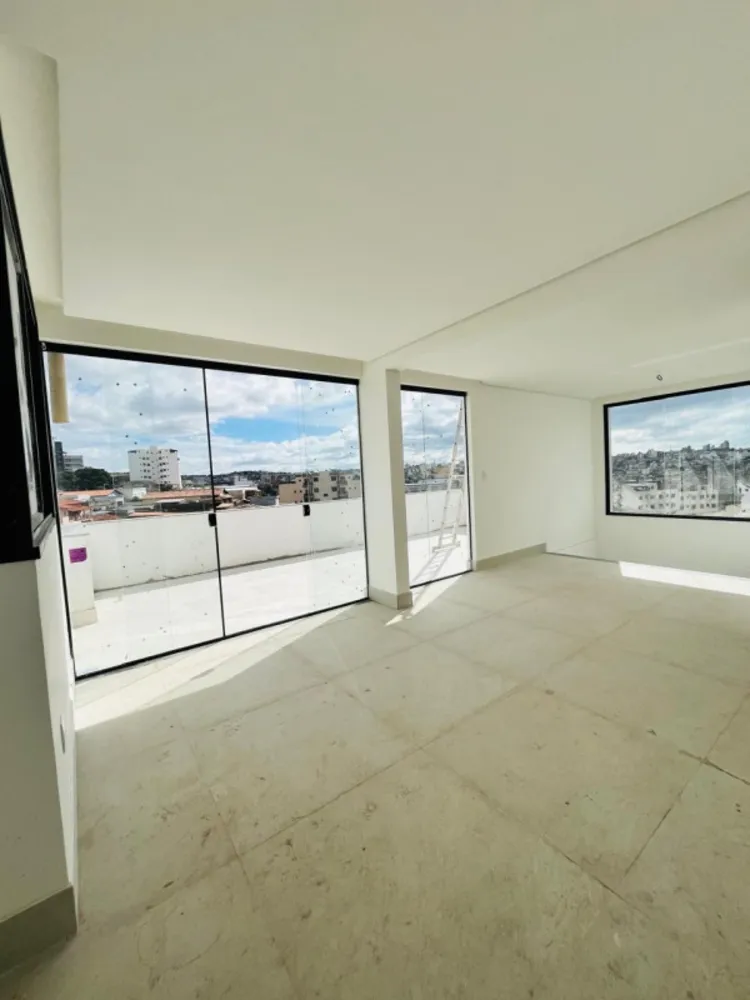 Cobertura, 3 quartos, 147 m² - Foto 2