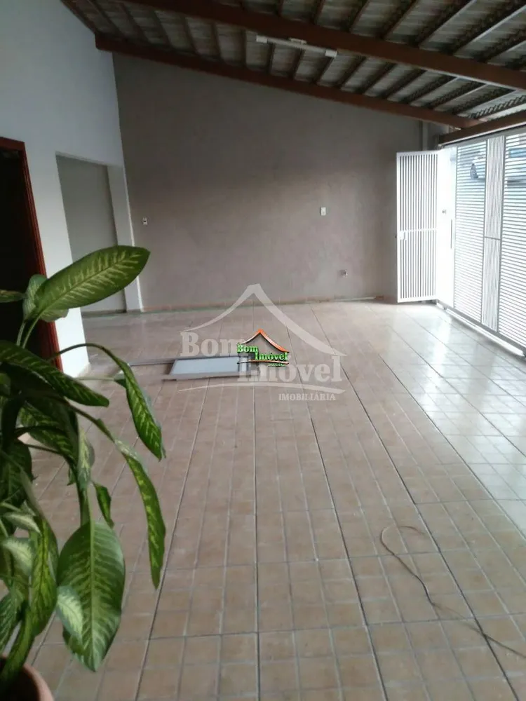 Casa, 2 quartos, 240 m² - Foto 2