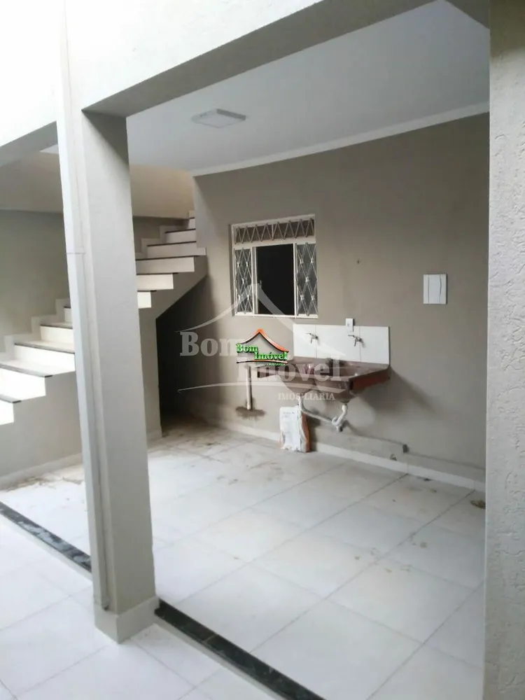 Casa, 2 quartos, 240 m² - Foto 17