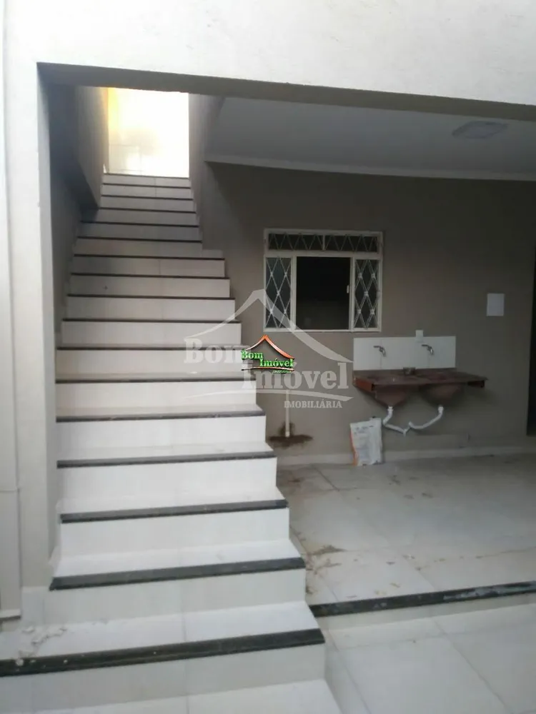 Casa, 2 quartos, 240 m² - Foto 18