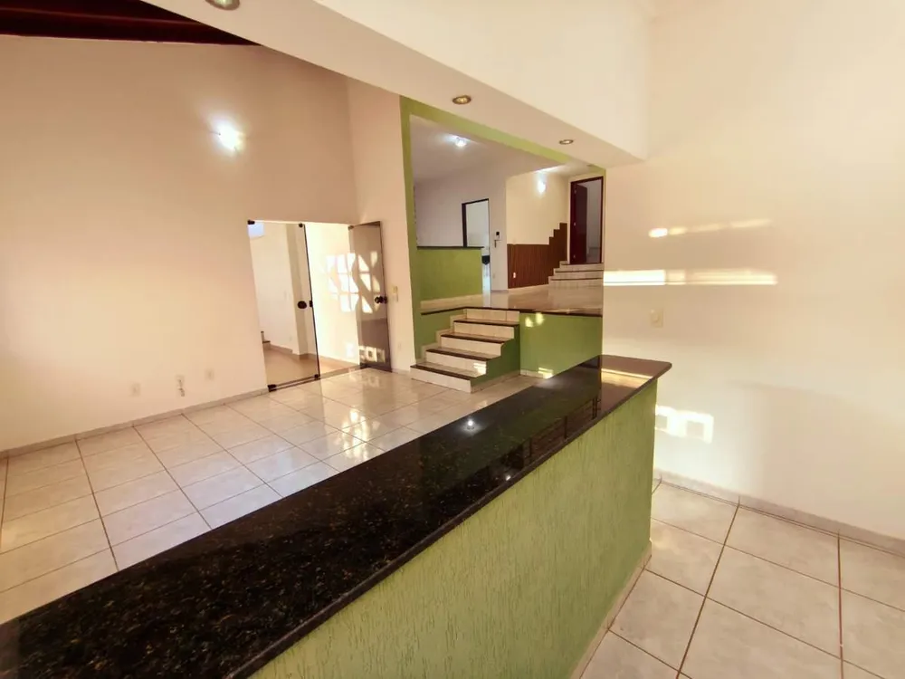 Casa, 3 quartos, 360 m² - Foto 3
