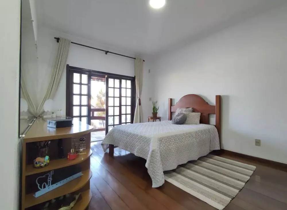 Casa, 4 quartos, 360 m² - Foto 2