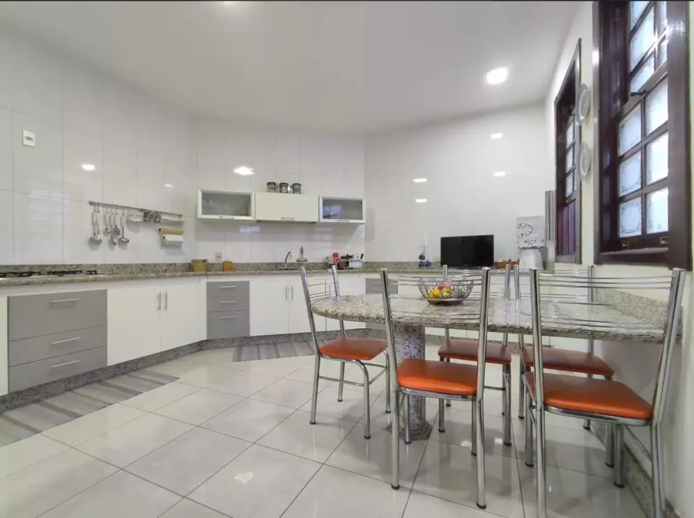 Casa, 4 quartos, 360 m² - Foto 3