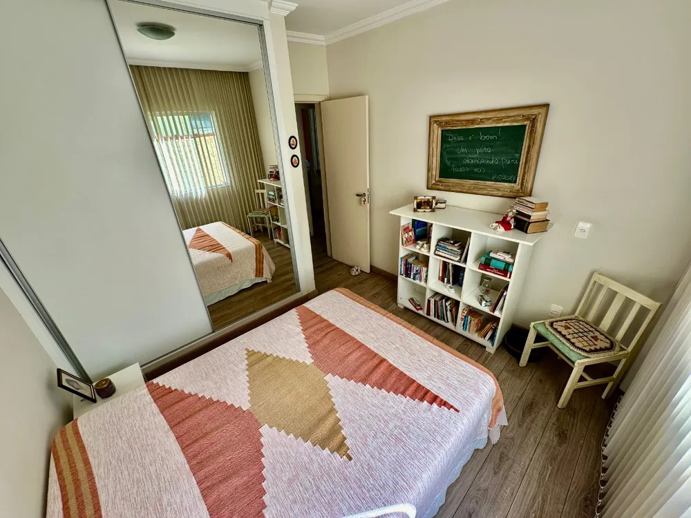 Casa, 4 quartos, 315 m² - Foto 2