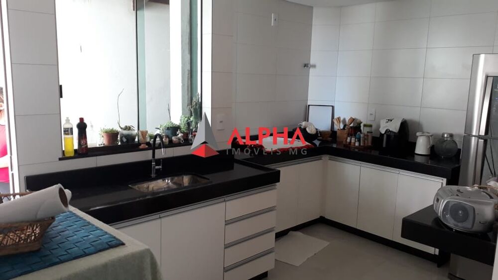 Apartamento à venda com 2 quartos, 85m² - Foto 3