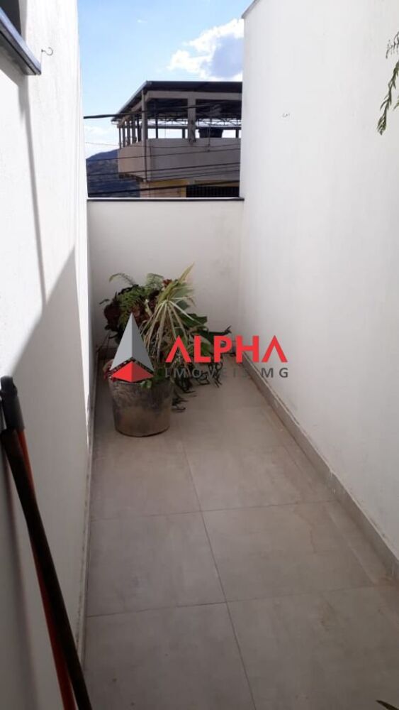 Apartamento à venda com 2 quartos, 85m² - Foto 2