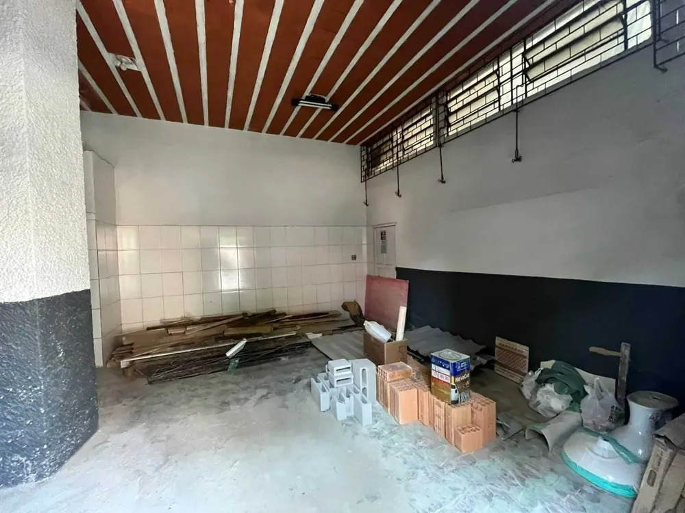 Casa, 6 quartos, 250 m² - Foto 1