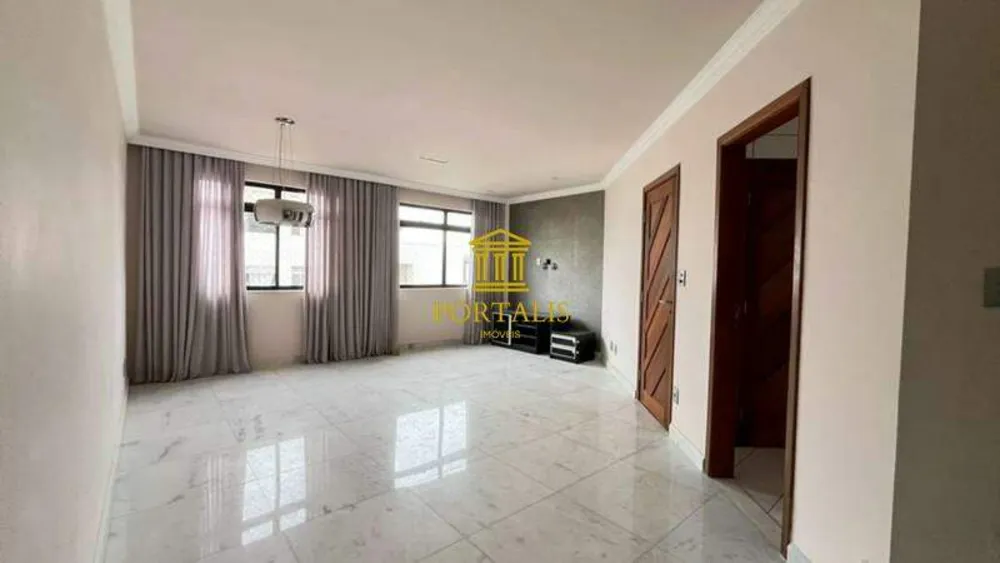 Cobertura, 4 quartos, 212 m² - Foto 2