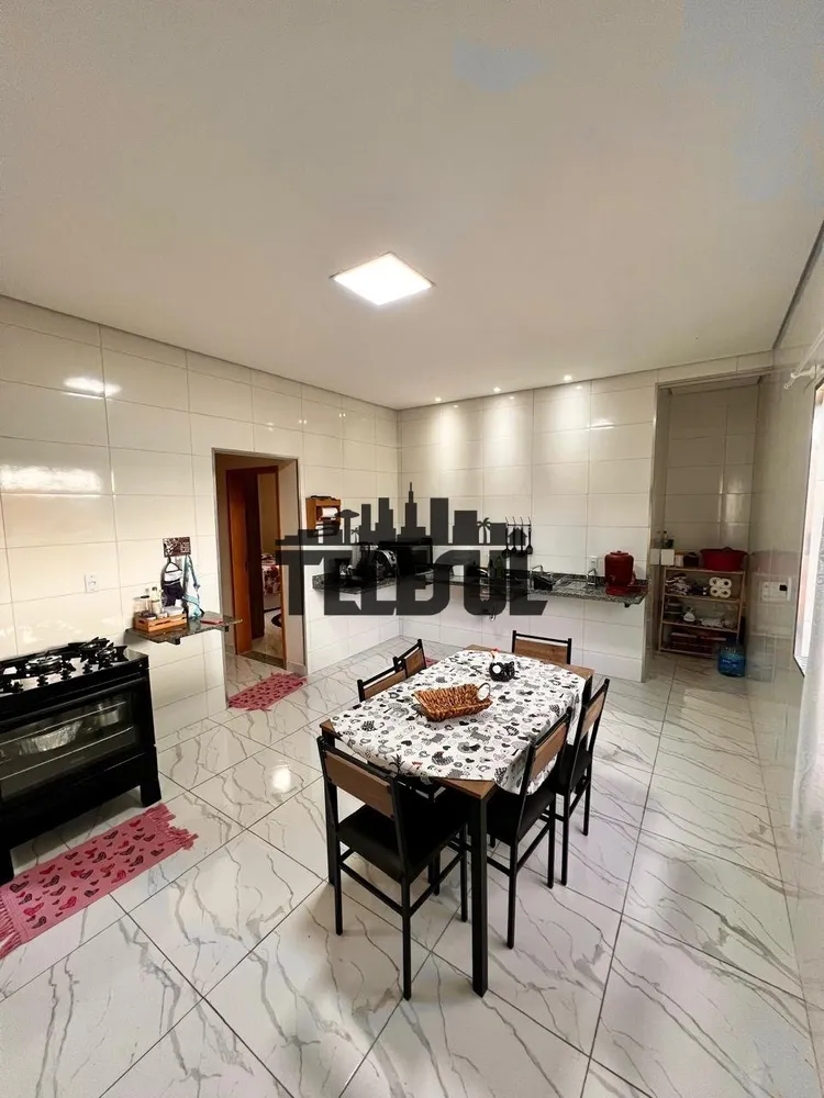 Casa, 4 quartos, 250 m² - Foto 8
