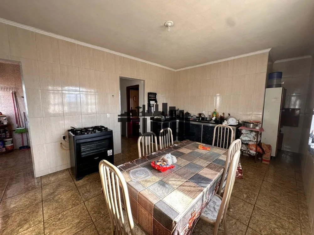 Casa, 4 quartos, 250 m² - Foto 6