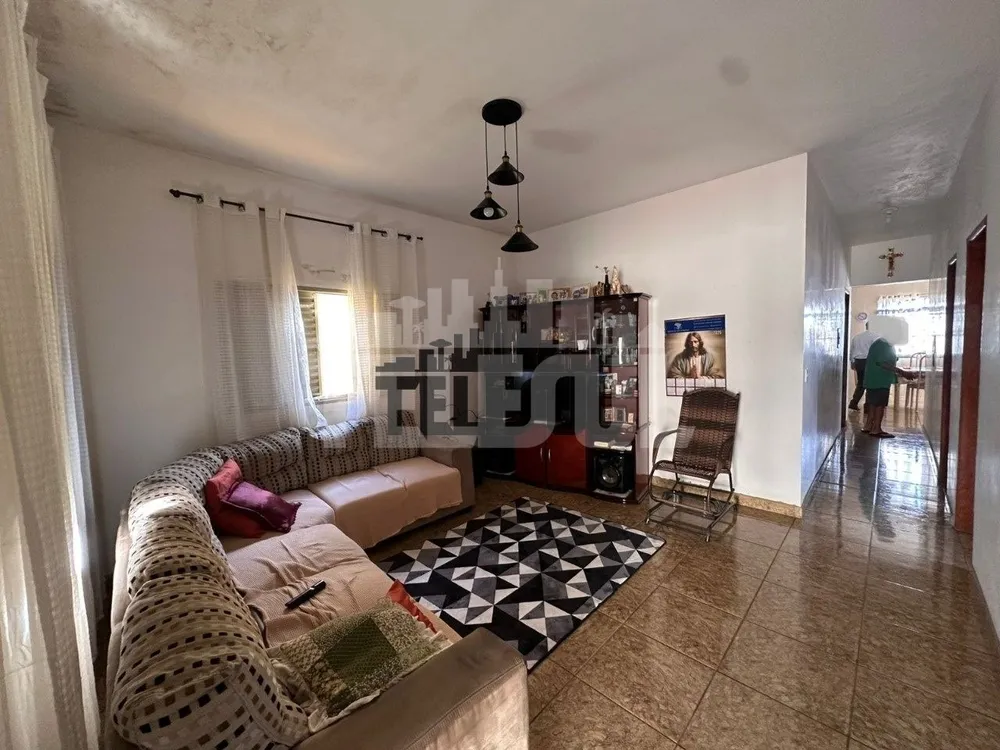 Casa, 4 quartos, 250 m² - Foto 2