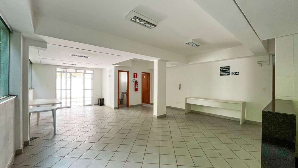 Apartamento à venda com 2 quartos, 70m² - Foto 7