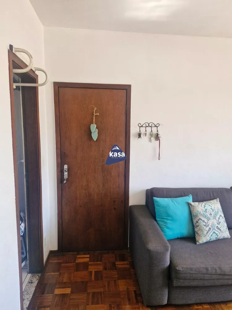 Apartamento à venda com 3 quartos, 60m² - Foto 4