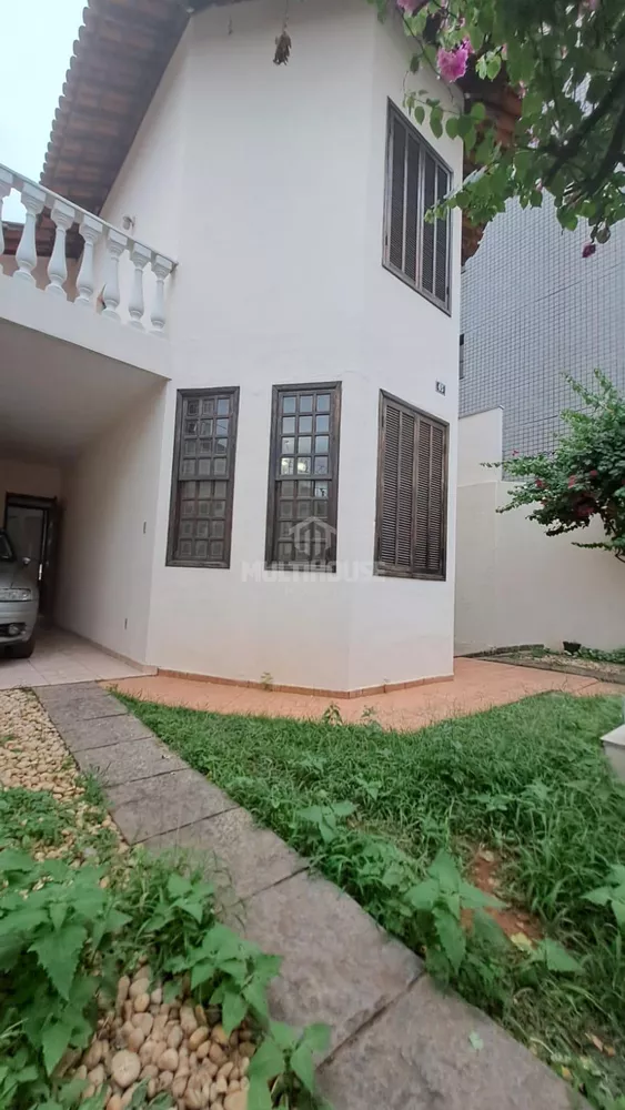 Casa à venda com 5 quartos, 299m² - Foto 4