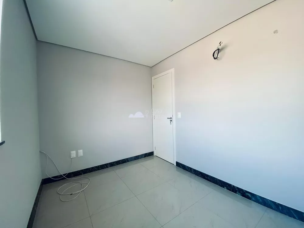 Casa à venda com 2 quartos, 58m² - Foto 14