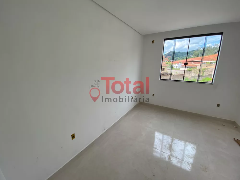 Casa à venda com 3 quartos, 110m² - Foto 3