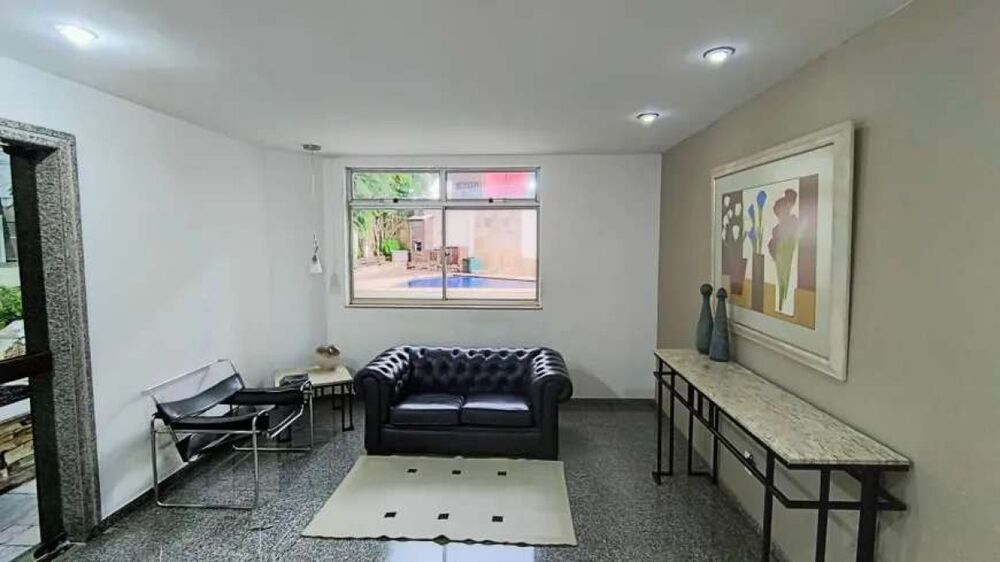Apartamento à venda com 4 quartos, 200m² - Foto 2