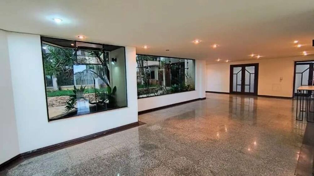 Apartamento à venda com 4 quartos, 200m² - Foto 15