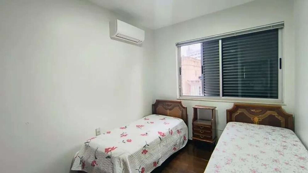 Apartamento à venda com 4 quartos, 200m² - Foto 8
